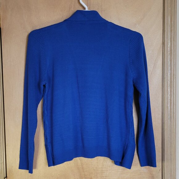 Sara Morgan M Blue Sweater and Shirt Combo - Picture 2 of 7